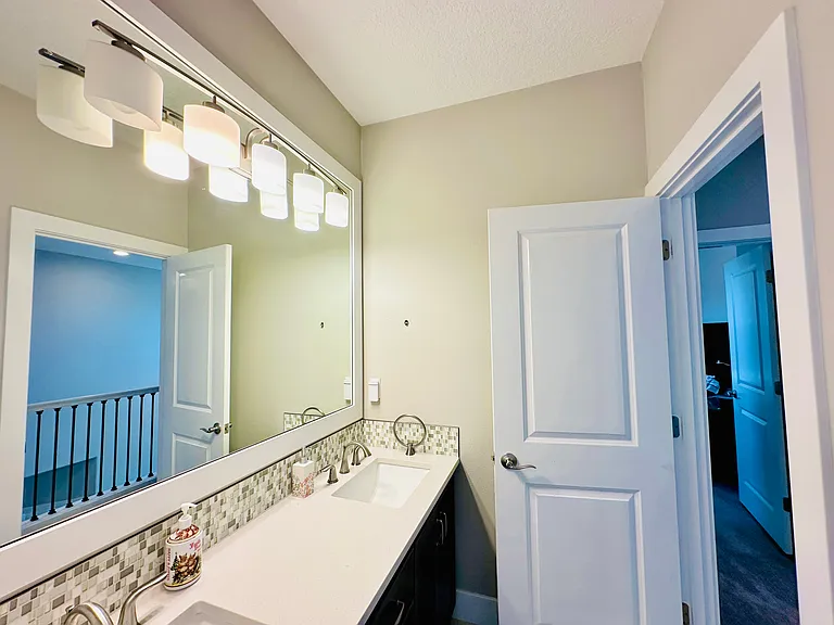 7815 NW 166th Ave — Photo 44