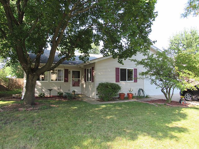 1st image of 30W070 Elmwood Ct