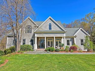 46 Jennings Rd, Holliston, MA 01746
