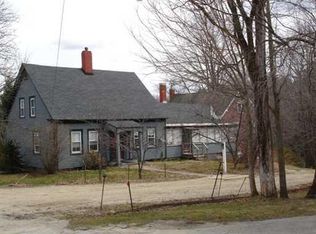 103 Main St, Peru, ME 04290