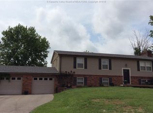 211 Shady Ridge Rd, Sissonville, WV 25320