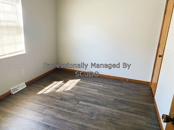 3rd image of 713 NE Ball Dr APT B