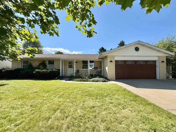 1619 Doubletree Dr, Janesville, WI 53546