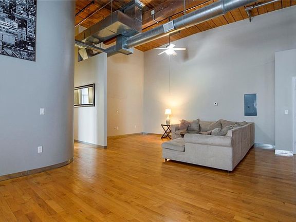 3rd image of 1117 Douglas Ave APT 301