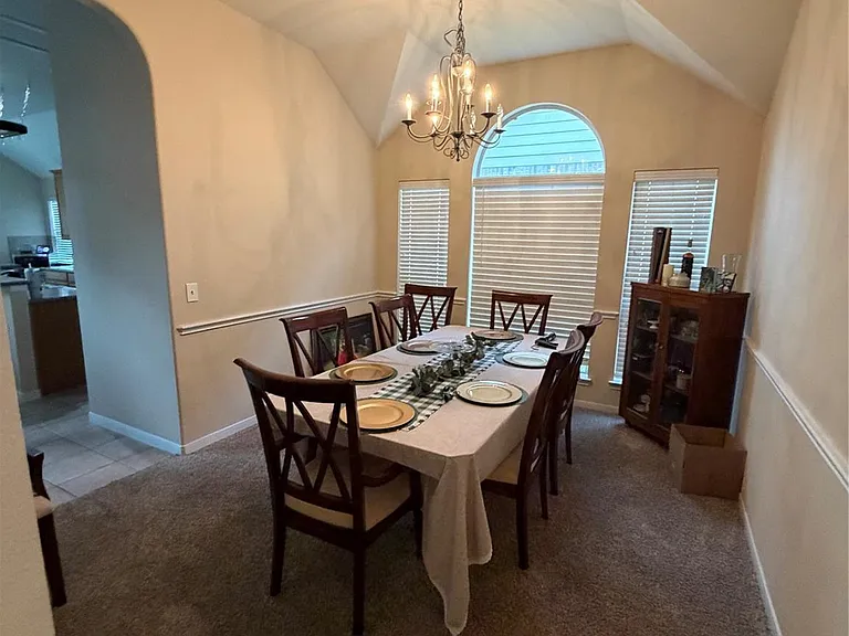 2922 Sandleigh Dr — Photo 5