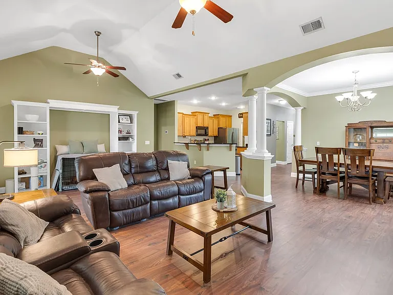 232 Cottonham Ct — Photo 8
