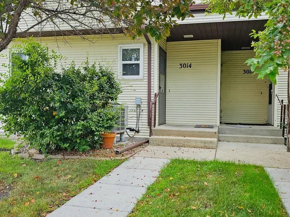 3014 17th St S, Moorhead, MN 56560