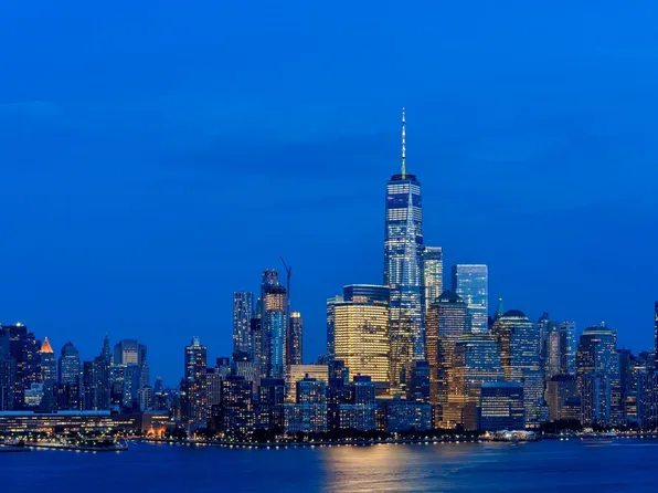 20 Newport Parkway image 16 of 22