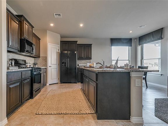 4th image of 2424 Horn Valley Ct