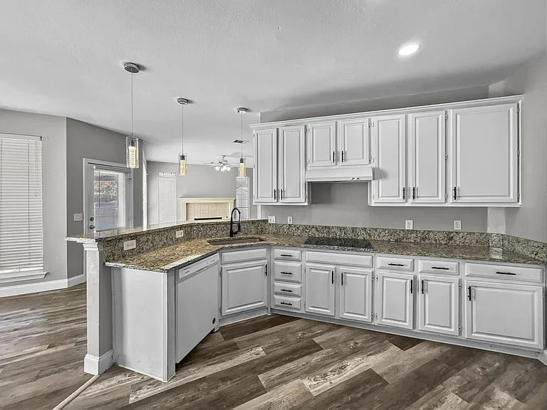 2132 Cliffside Dr — Photo 17
