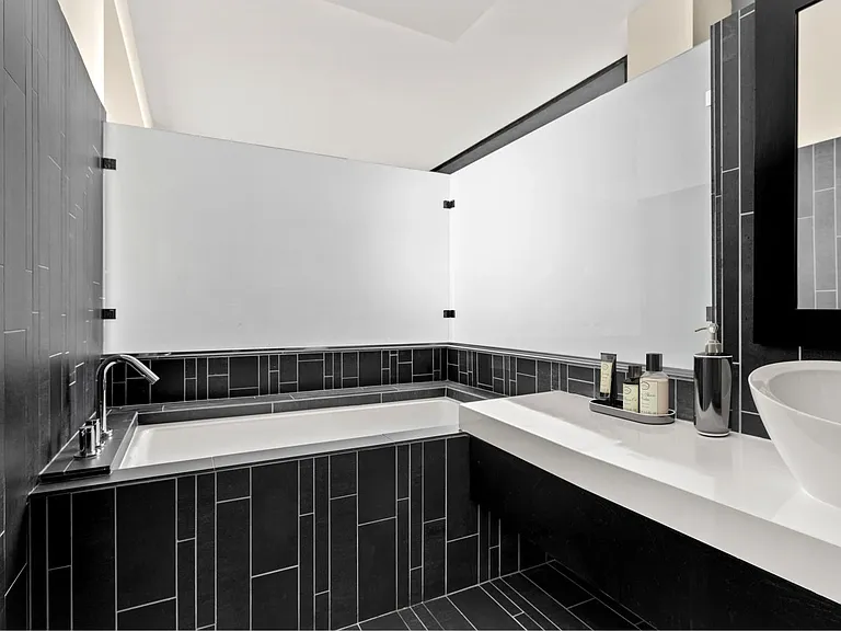 Roosevelt Lofts — Photo 19