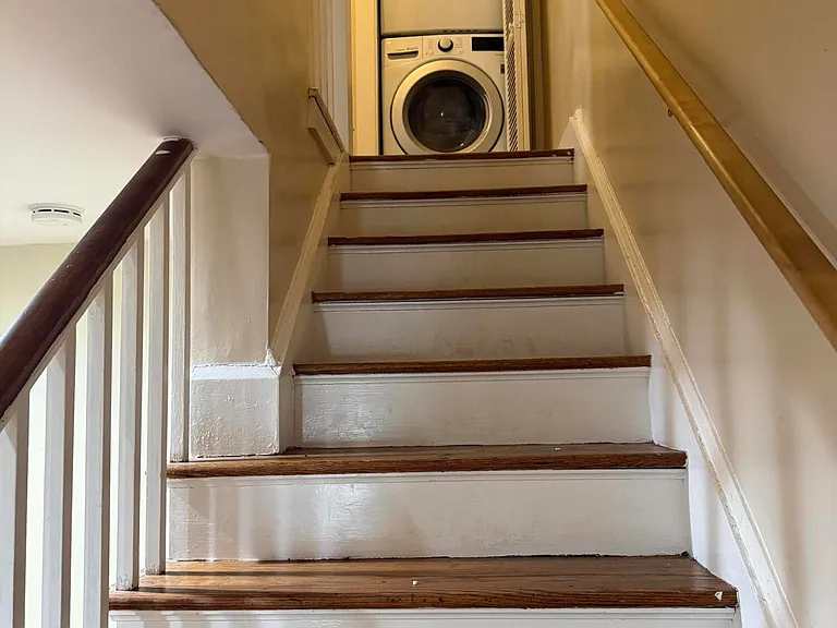 10 Frances Pl — Photo 7