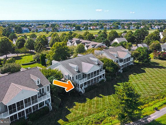 2nd image of 49 Willow Oak Ave #49C
