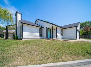 8401 N 116th East Pl, Owasso, OK 74055
