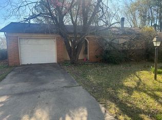 905 Thomas Blvd, Springdale, AR 72762