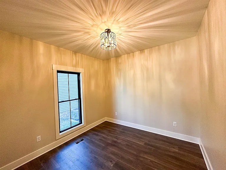 1184 County House Ln — Photo 23