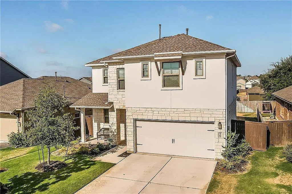 3 bed, 2.5 bath, 2078 sqft, $2,600 — Photo 1