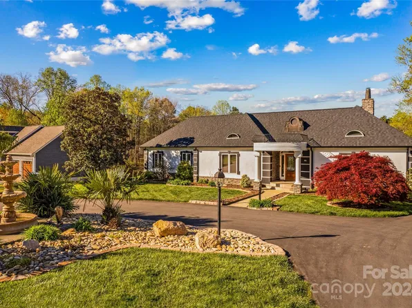8593 Blue Heron Dr, Terrell, NC 28682