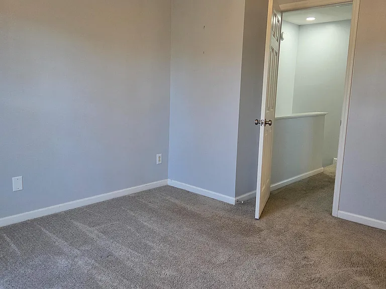 2041 Persimmon Ridge Dr — Photo 21