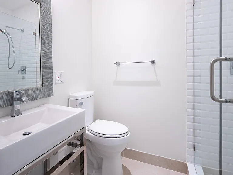 1635 Seabreeze Blvd — Photo 10