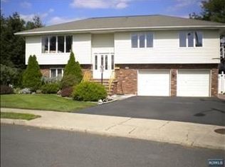 2 La Rosa Dr, Little Ferry, NJ 07643