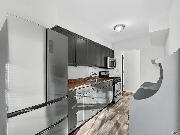 4 Colonial Rd #96 — Photo 9