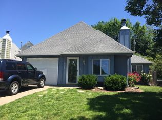 1828 Plymouth Rd, Manhattan, KS 66503