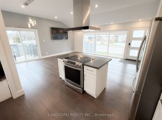 18 Deerfield Rd, Toronto, ON M1K4W9