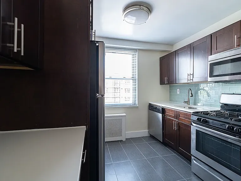 104-40 Queens Blvd #9V — Photo 2