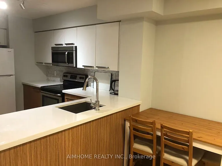 11 Saint Joseph St #903 — Photo 33