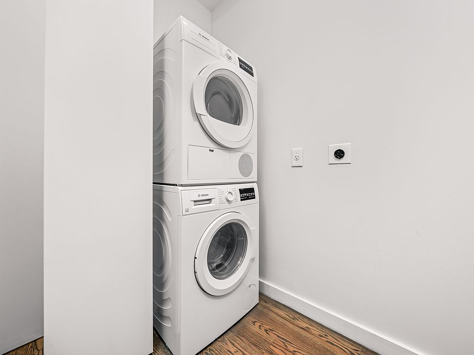 1st image of 186 1st Ave #2N