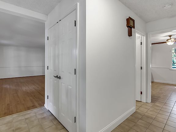 2nd image of 1601 Randallwood Ct