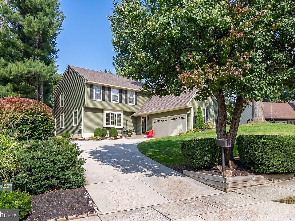 1st image of 6 Kent Ct