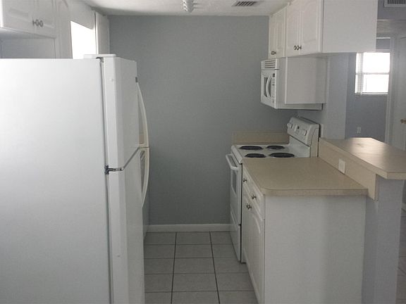 2nd image of 225 5th Ave NE APT 36
