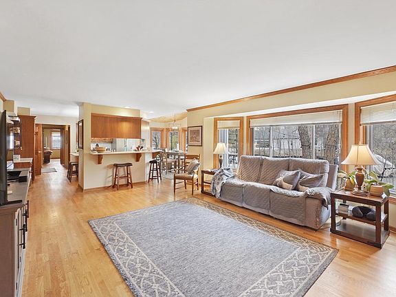 5th image of 906 Scenic Heights DRIVE