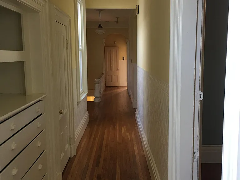 1080 Dolores St — Photo 5