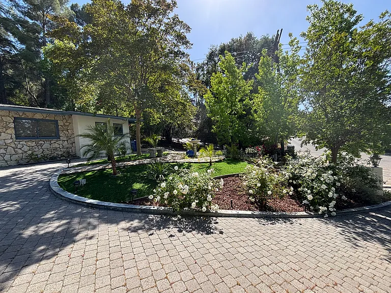 4736 Zelzah Ave — Photo 21