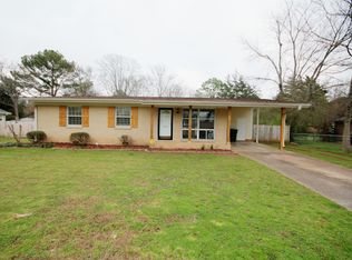 2110 Giles Dr NE, Huntsville, AL 35811