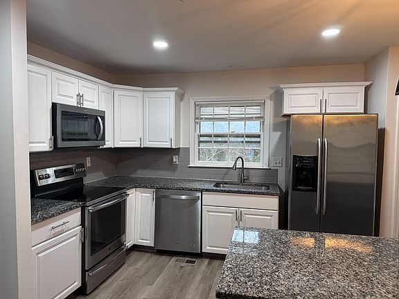 5th image of 3708 Winterfield Pl