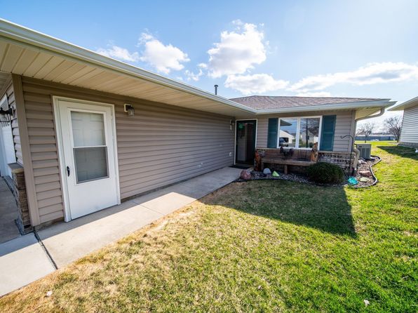 1807 1st Ave NE, Stewartville, MN 55976
