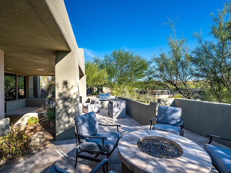 10071 E Graythorn Dr — Photo 32