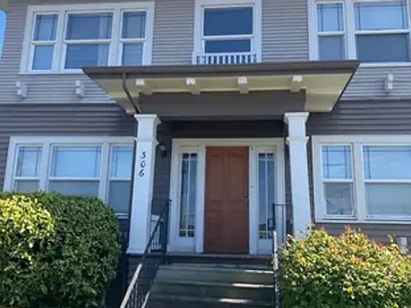 4th image of 306 Morris Ave S APT 2
