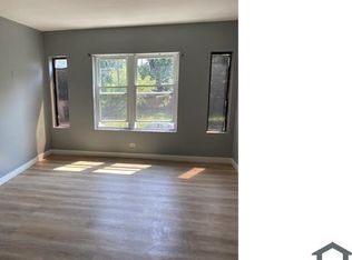 2708 E 80th St APT 1, Chicago, IL 60617