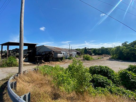 4th image of 273 Bridge St