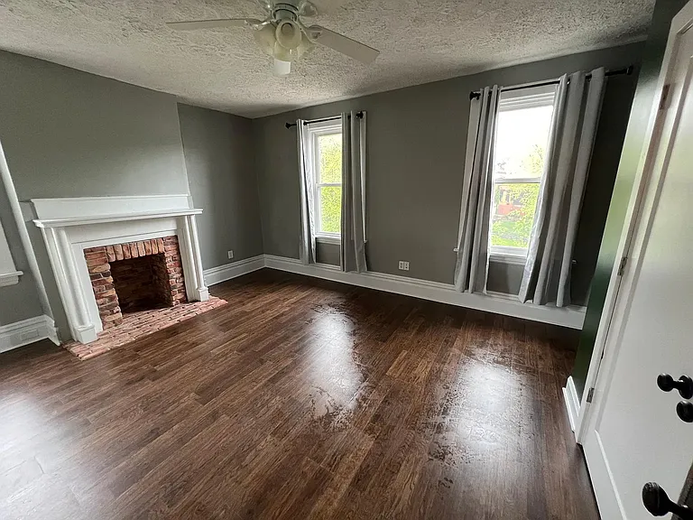 37 Haldane St #37 — Photo 13