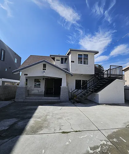 325 N Normandie Ave Photo 1