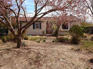 15 E Margin Rd, Ridge, NY 11961