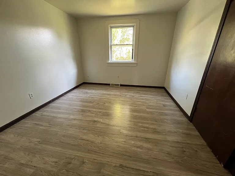 26 Sherry Dr #UPPER — Photo 5