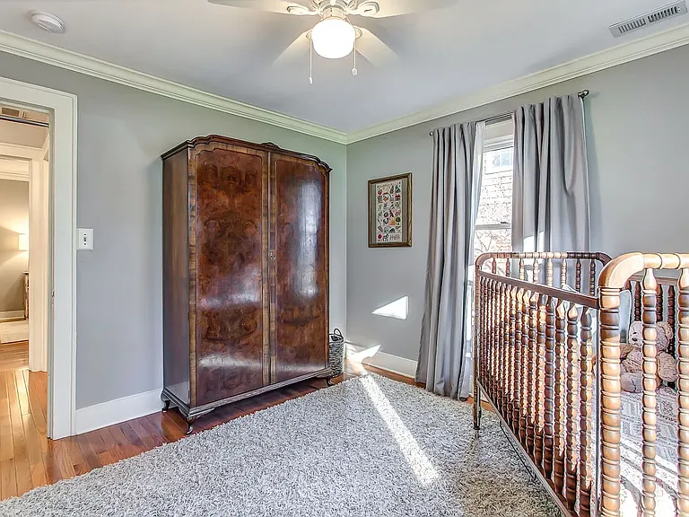 1415 Benjamin St — Photo 21