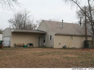 2132 Robert Ave, Granite City, IL 62040